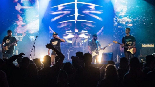 Llega Rompiendo Espejos al escenario de Tribus Club de Arte