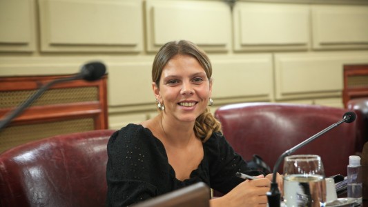 Gisel Mahmud: “El costo de la improvisación del gobierno en educación lo pagan docentes y estudiantes”