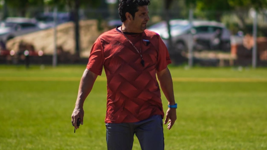 Saralegui habló de los objetivos de Colón y de la ausencia del Pulga Rodríguez