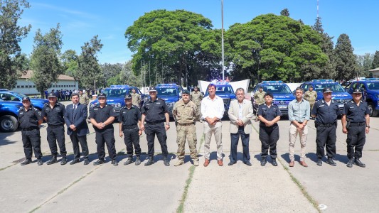 La provincia entregó 26 móviles a la policía de Santa Fe