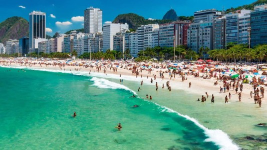 Un santafesino salvó a un nene y a una nena que se estaban ahogando en una playa de Río