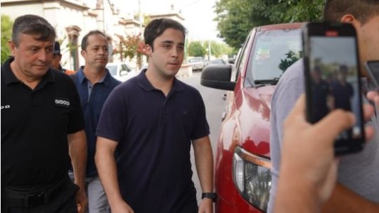 "Justicia por Fernando", dijo Juan Pedro Guarino al ingresar a los tribunales de Dolores