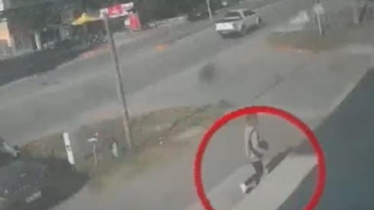 Abusó de una nena de 14 años y lo redujeron los vecinos de Ostende: quedó detenido