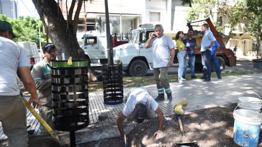 Nuevos cestos de basura para todo bulevar