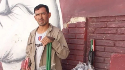 El arquero de Unión realizó una entrega de elementos al club Peñaloza