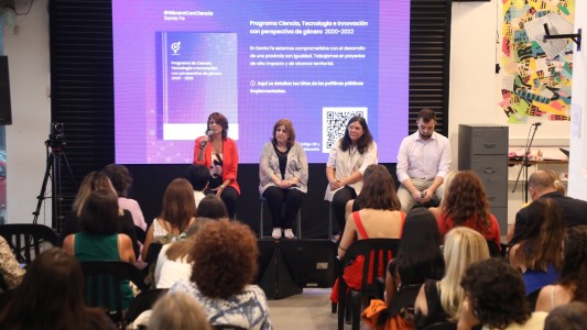Santa Fe fue sede de una jornada de debate federal sobre el rol de las niñas y las mujeres en la ciencia