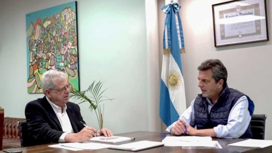 El Gobierno busca que el FMI le libere un desembolso clave