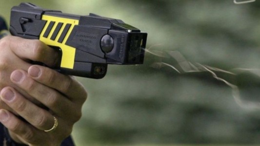 Polémica por las taser: Amnistía Internacional recomendó suspender la compra