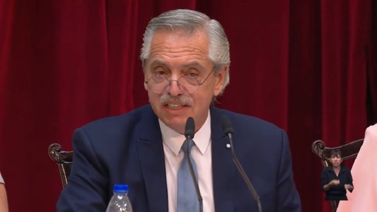 Fernández anunció un proyecto de ley para aumentar inversión educativa