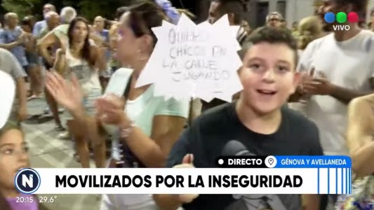 Vecinos de Arroyito en Rosario salieron a la calle para reclamar "paz y seguridad"