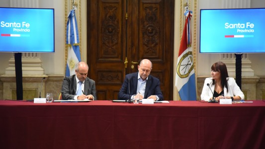 Perotti firmó el convenio para crear una delegación de la Unidad de Información Financiera en Rosario