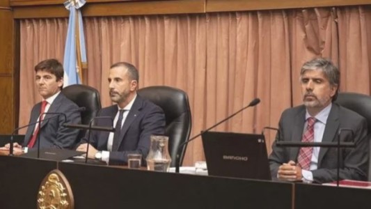 Fuerte respaldo a los fiscales Luciani y Mola y denuncia del tribunal a los abogados defensores