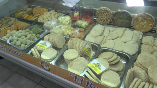 Por la gripe aviar, suben los precios del pollo, productos derivados y los huevos en el mostrador