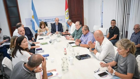 Docentes y estatales definen si aceptan o no la nueva oferta salarial del gobierno