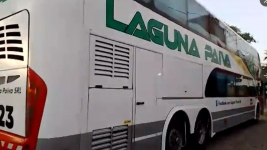 Balearon un micro que trasladaba a personal del Servicio Penitenciario a la Cárcel de Piñero