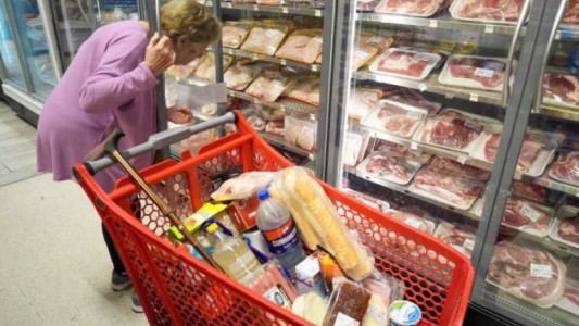 La inflación no da respiro: el precio de los alimentos sube a un ritmo del 6,4% mensual según un estudio privado