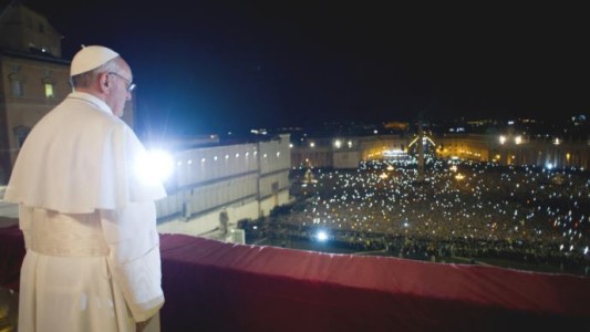 Una década de Francisco, el Papa que acercó la Iglesia a la gente