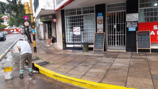 Cuadrillas del municipio trabajan para atender los reclamos por el temporal