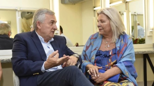 Morales lanza su candidatura a la Presidencia junto a Carrió y la primera plana del radicalismo