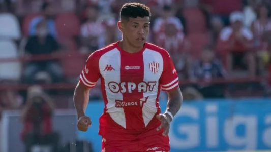 Ante la grave lesión de Carbonero, Racing vendría la carga por Machuca