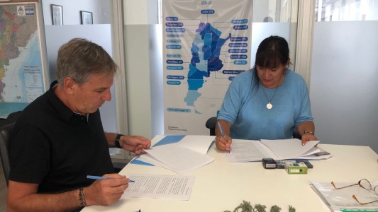 En Buenos Aires, se firmó un convenio para seguir con las obras en barrios Transporte y Villa Elsa