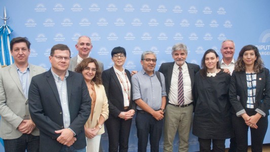 Santa Fe expuso los ejes del Plan Nacional de Ciencia, Tecnología e Innovación 2030 en Diputados