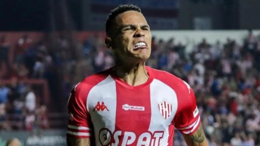 Álvez contó por qué se fue de Unión: “No nos pagaban”