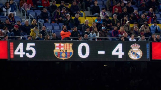 El Real Madrid goleó al Barcelona y el Camp Nou pidió por Messi