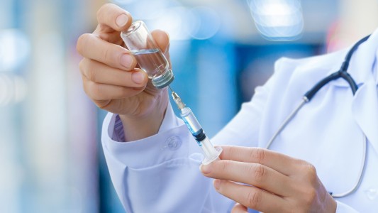 Anmat estudia aprobar una vacuna contra el dengue