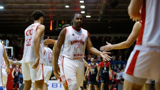 Robaron en el vestuario de básquet de Unión