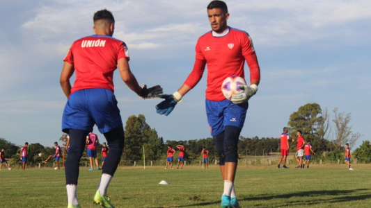 Mosset haría cirugía mayor y metería 7 cambios para visitar a Argentinos Juniors