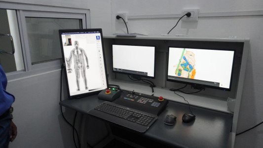 "Ayer detectamos a una persona que intentaba ingresar con balas a la cárcel de Las Flores"