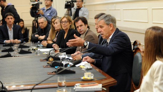 Con la presencia del intendente Emilio Jatón, presentaron el informe Santa Fe Cómo Vamos