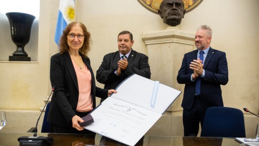 Alicia Dickenstein fue distinguida por Universidad Nacional del Litoral como Doctora Honoris Causa