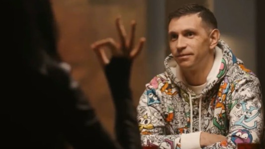 La charla del Dibu Martínez y Oriana Sabattini sobre la salud mental y el fútbol