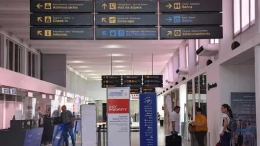 Puntapié inicial para que el Aeropuerto de Sauce Viejo sea internacional