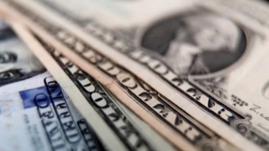 El dólar blue se tranquilizó tras la fuerte suba de tasas