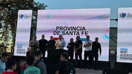 La Liga Santafesina de Fútbol homenajeó a Nery Alberto Pumpido