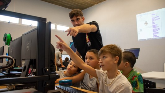 La provincia potencia y promueve la formación del talento científico-tecnológico