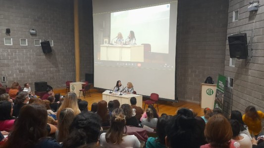 Se realizó una jornada de intercambio y capacitación con trabajadores de Centros de Acción Familiar