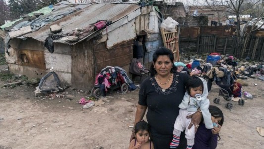 Más de un millón de personas vive en condiciones de hacinamiento crítico, según el INDEC