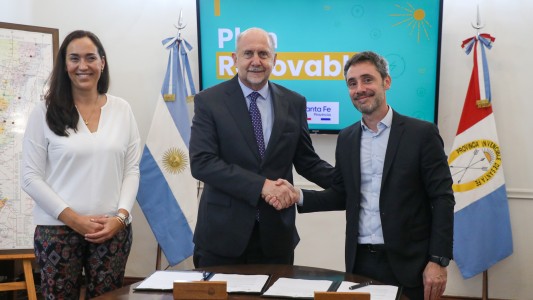 Perotti firmó un convenio para incorporar energías renovables en empresas, industrias y usuarios particulares
