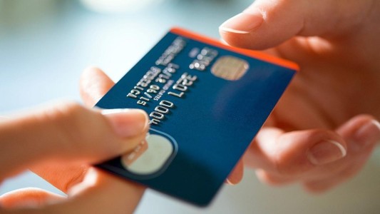 El uso de tarjetas de crédito creció más del 6% en abril