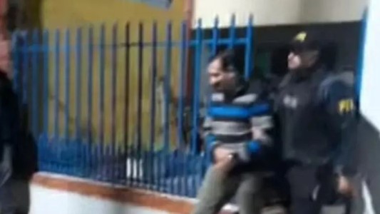 Detuvieron a un subcomisario de la Policía de Corrientes por el abuso sexual de su hijastra