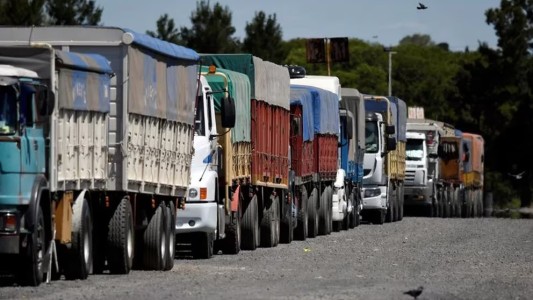 Transportistas de Cargas en estado de alerta por la falta de respuestas del gobierno provincial