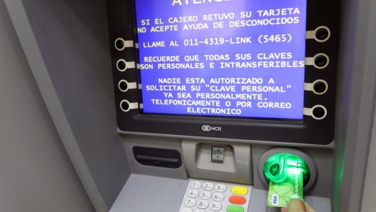 Barranquitas: lo emboscaron y asaltaron cuando salía de un cajero