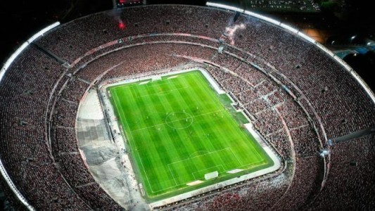 River recibe a Platense con San Lorenzo al acecho