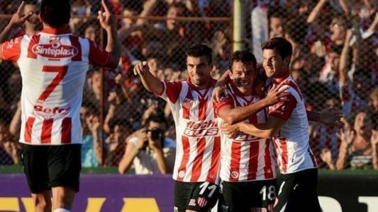 Mientras figura en el radar de Unión para volver, se sigue destacando en su equipo