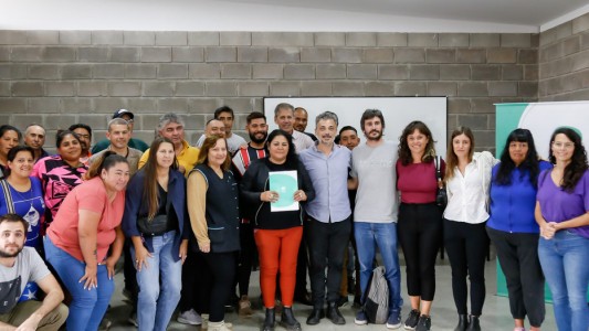 Entregaron aportes a la Liga Infantil de los Barrios (1)