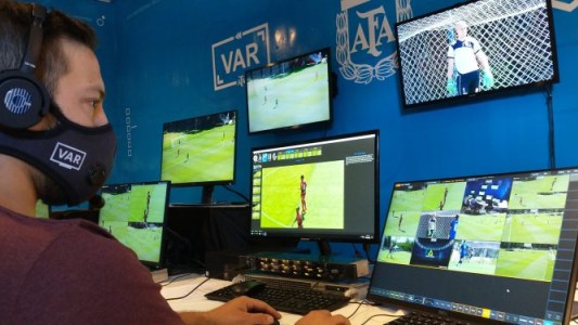 Se designaron las autoridades que estarán a cargo del VAR en los partidos de Colón y Unión por la Fecha 18